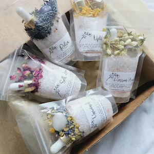 Sels de bain colorés